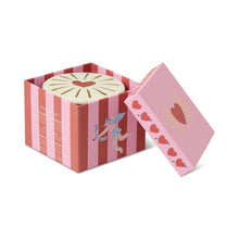 Load image into Gallery viewer, Paddywax Charmed Glass Candle Heart - Wild Fig & Rose