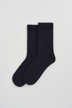 Load image into Gallery viewer, Inky Blue Merino Socks: Medium (UK 8-10)
