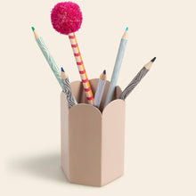 Load image into Gallery viewer, Scallop Edge Pen Pot: Pink
