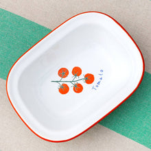 Load image into Gallery viewer, Tomato Green Oven Enamel Dish - 20cm | Kitchenware |
