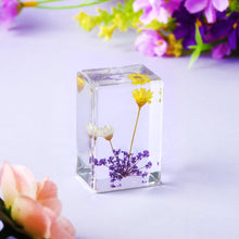 Load image into Gallery viewer, The Flower Market Yellow And White Flower In Resin
