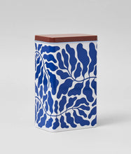 Load image into Gallery viewer, Leaves Kitchen Storage Tin
