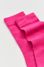 Load image into Gallery viewer, Dahlia Pink Bamboo Socks: Small (UK 4-8)
