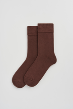 Load image into Gallery viewer, Earth Brown Bamboo Socks: Earth Brown / Small (UK 4-8)
