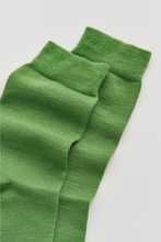 Load image into Gallery viewer, Grass Green Merino Socks: Grass Green / Medium (UK 8-10)
